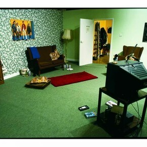 Graham Fagen, Peek-a-Jobby, 1998, Image courtesy of the artist and Matt’s Gallery, London