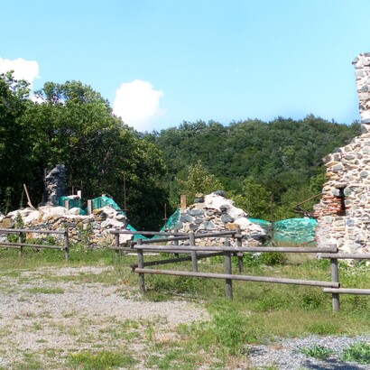 Rovine dell'Abbazia della Benedetta, Bosio, Alessandria, Italia