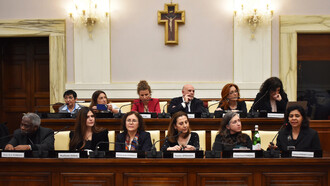 Evento 'Mujer y Ciencia' en el aula Magna de la Pontificia Academia de las Ciencias en la Ciudad del Vaticano el 27 de febrero de 2023