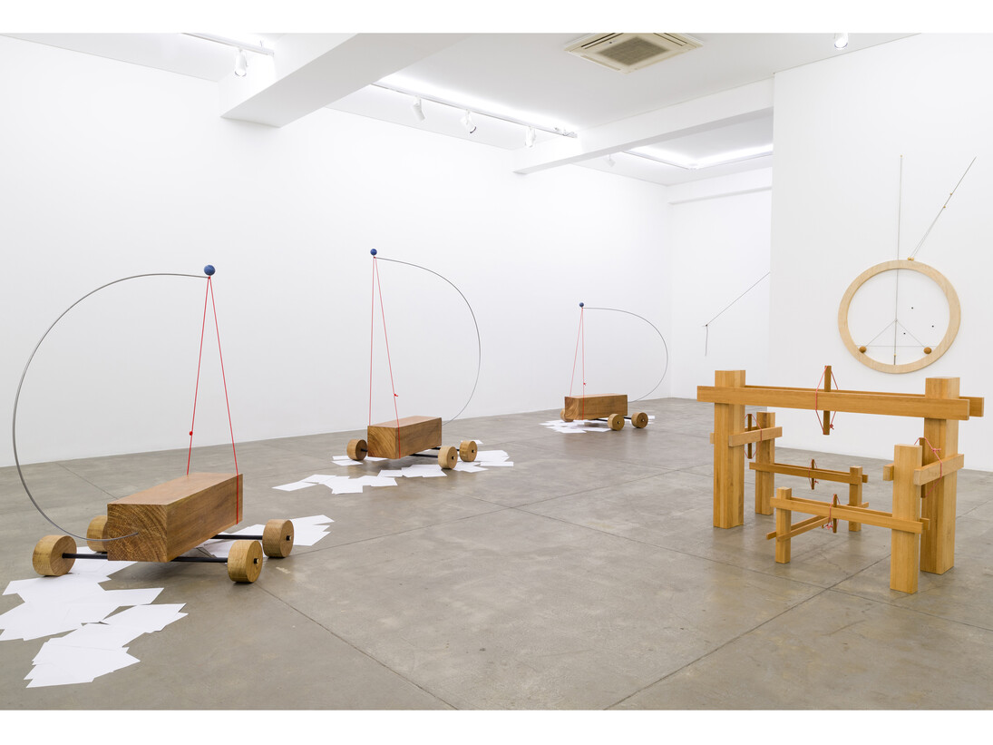 Carlos Bevilacqua, Let it Go, Exhibition view at Galeria Fortes Vilaça, 2015. Photo: Eduardo Ortega | Courtesy Galeria Fortes Vilaça