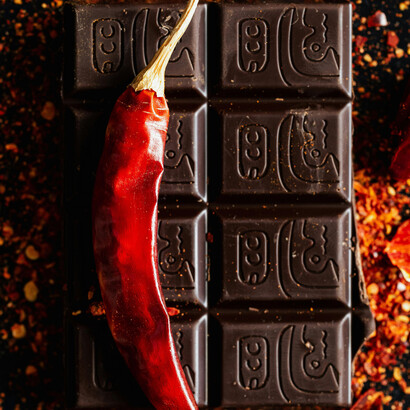 Mistura de ingredientes. Deduz-se que emparelhamentos como chocolate-tabaco, maçã-lavanda, cebola-alho-café, tomate-morango ou cacau-cogumelos tenham uma explicação a nível molecular