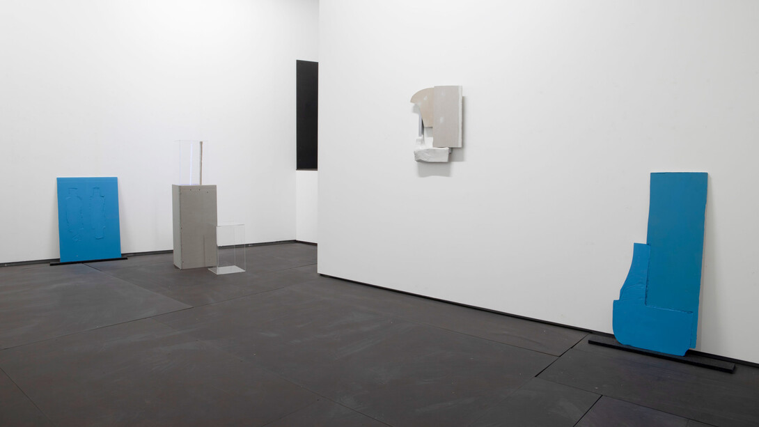 Gediminas G. Akstinas, Pose, exhibition view. Courtesy of PM8/Francisco Salas Gallery