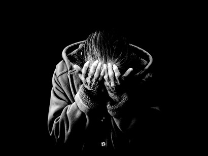 Un dolor multiplicado por la prensa, el sistema judicial, los reproches sociales, el machismo imperante