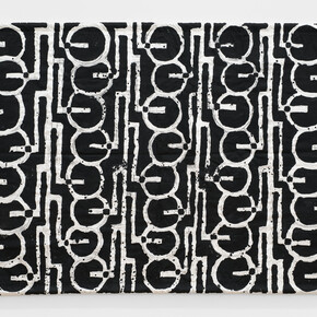 Elisabeth Kley, Overlapping Discs, 2023, acrylic and charcoal on canvas. Courtesy the artist and Canada, New York