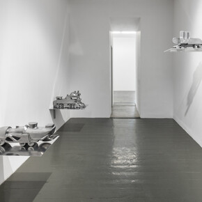 Manuel Graf, Academy, exhibition view. Courtesy of Van Horn Gallery. Photo by Johannes Bendzulla