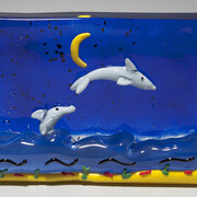 Designed by Lilou Duranton (age 10 ½), made by Museum of Glass Hot Shop Team, La nuit des douphins, 2014. Courtesy of the Museum of Glass 