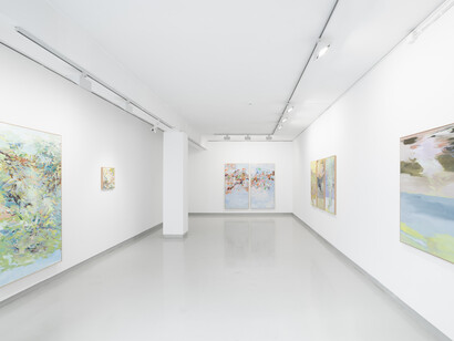 Jiŏn Kiim, Grass pillow, vista da exposição. Cortesia da Galeria Presença