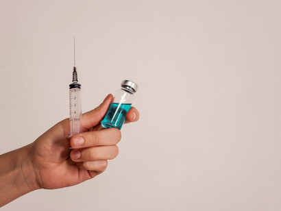 Vaccin. Si le mal de la rage est peu fréquent et assez facilement évitable, le plus terrible est la mort qui survient presque à coup sûr