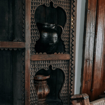 A concepção de lar e espaço doméstico nascem da concepção do espaço privado e, por consequência, do espaço público