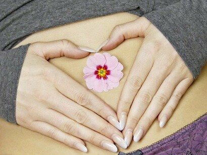 La comparsa di eruzioni cutanee potrebbe riflettere la necessità di "liberare" emozioni represse o di comunicare attraverso il corpo ciò che non può essere espresso verbalmente