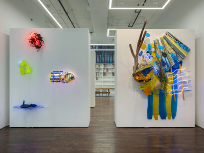 Installation view of Judy Pfaff: Light years (Cristin Tierney Gallery, New York, October 17 - December 20, 2025). Photograph by Adam Reich. Courtesy the artist and Cristin Tierney Gallery, New York