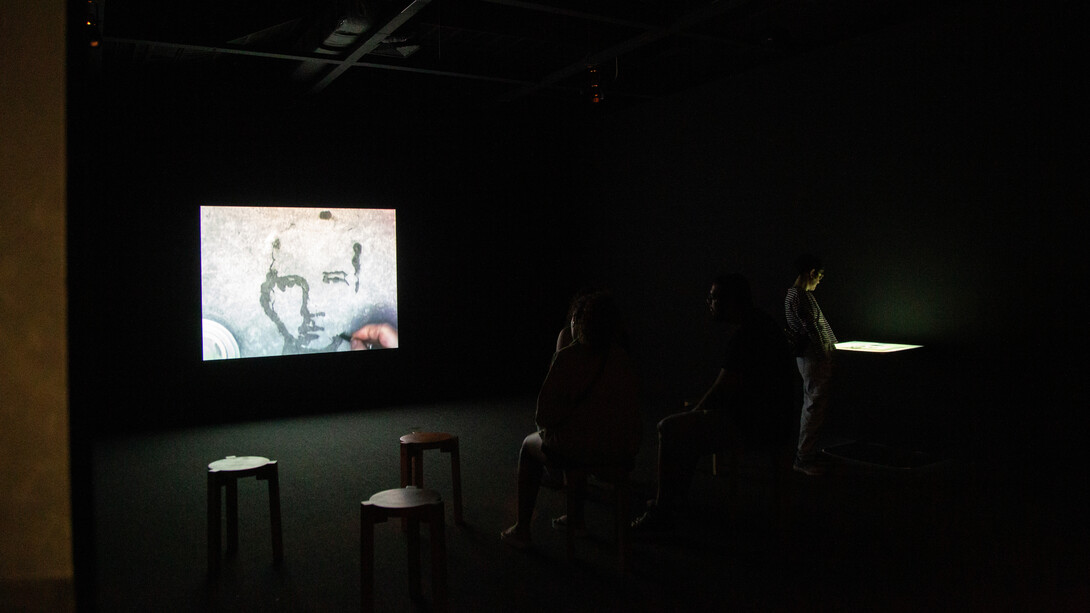 Video room: Oscar Muñoz, exhibition view. Couretsy of MASP