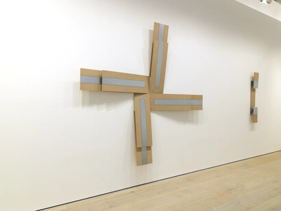 Lesley Foxcroft, exhibition view. Courtesy of Annely Juda Fine Art
