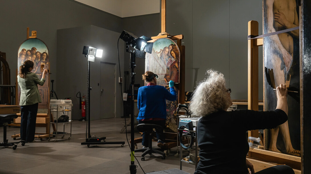 Restoration of the Ghent Altarpiece, exhibition view. Courtesy of Musée des Beaux-Arts de Gand