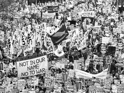 Andrew Wiard, Demonstration against the
imminent invasion of Iraq by Stop the War Coalition, the Campaign for Nuclear Disarmament and the Muslim Association of Britain, 15 February 2003. Courtesy of the National Galleries of Scotland