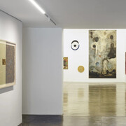 Vários artistas, Giros e afetos, vista da exposição. Cortesia da Galeria Nara Roesler 