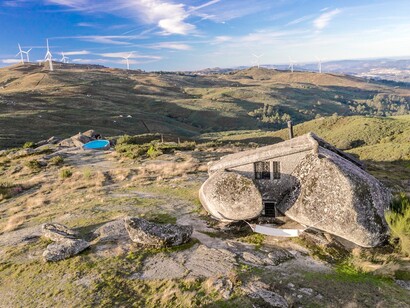 Experiência Piscina na Montanha, na Casa do Penedo, em Portugal