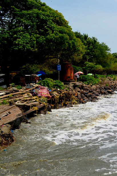 Splashing waters of Arabian Sea