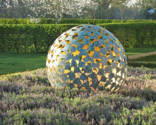 Design and Interior Sculptures. Courtesy of Inception Gallery 