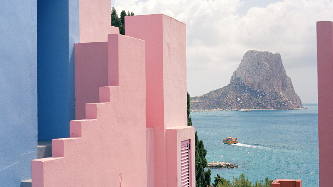 Aurore Bano, Color Space Resonances. Courtesy of Francesca Borgonovo e galleria Antonia Jannone Disegni di Architettura