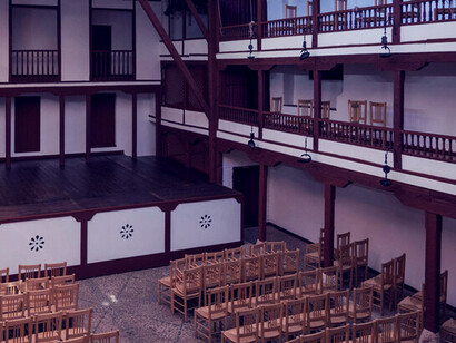 Es el único espacio escénico en el mundo, de la tipología de teatros del siglo XVI y XVII, que se conserva intacto en forma y estructura.
Una delicada conservación y mantenimiento ofrece actividad teatral durante la mayor parte del año
