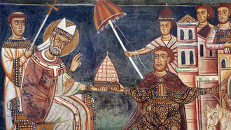 Cappella di san Silvestro, affreschi del 1246, Costantino offre al papa la tiara imperiale, simbolo del potere temporale, Chiesa dei Santi Quattro Coronati, Roma