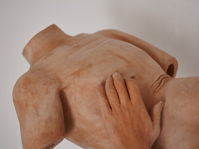 Luigi Presicce. Nel costato, 2016, terracotta