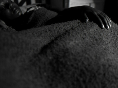 Working Girls II, 2009, Digital archival print 60x90 cm. Courtesy of the Artist & Addis Fine Art
