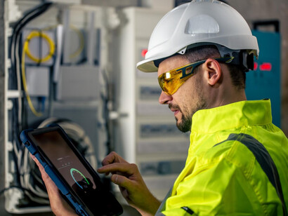 IoT dashboard allows engineers to track performance metrics and optimize operations 