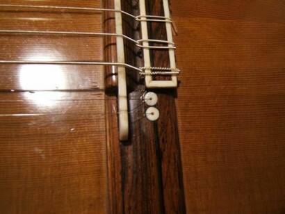 La chitarra modificata di Ganesh Del Vescovo