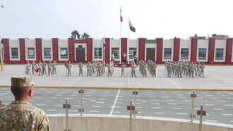 Cadetes formados durante un acto, Colegio Militar "Leoncio Prado", La Perla, Callao, Perú