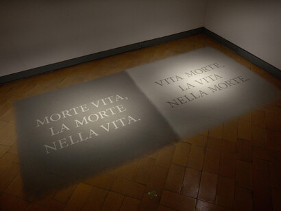 Maria Elisabetta Novello, Morte vita, la morte nella vita. Vita morte, la vita nella morte, 2025. Per gentile concessione di Anna Defrancesco