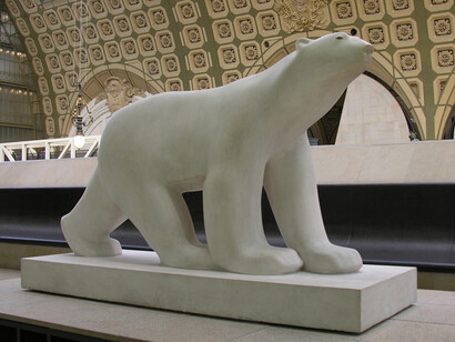  "L’Ours Blanc" (1922), by Francois Pompon, at the Musée d'Orsay in Paris. Courtesy of  Wikimedia Commons