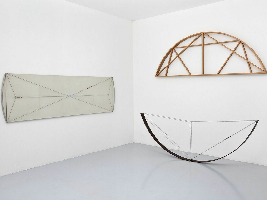 Sistema1976three elementsacrylic on canvasiron rods and woodvariable dimensionsCourtesy: Fondazione Marconi, Milan