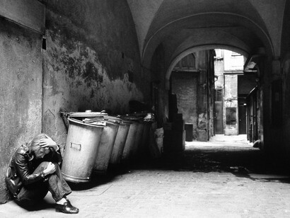 Valie Export, Einarmung, 1972, Black and white photograph, Paper Dimensions: 42 x 62 cm (16,54 x 24,41 in), Framed Dimensions: 56 x 79 cm (22,05 x 31,1 in) Ed. of 3
