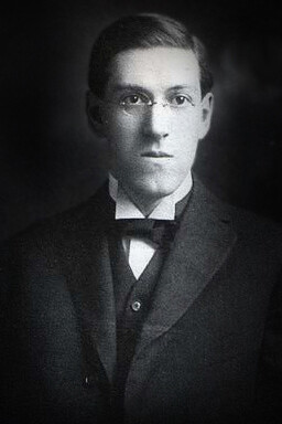 El gótico, lo cósmico e indefinible estrecharon sus garras con las expresiones del barroco y uno de sus exponentes fue H. P. Lovecraft con su onírico horror cósmico