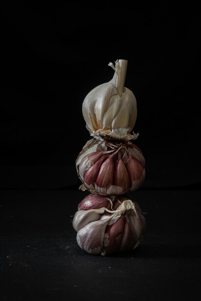 Aglio. L'aglio nell'arte culinaria trapanese: ricette tradizionali e usi antichi