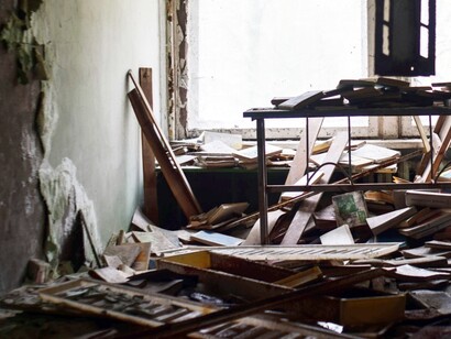 Negli ultimi mesi, a Beirut, Libano, si sono verificati nuovi scontri tra fazioni armate, legati a questioni di potere interno e alle tensioni con gruppi come Hezbollah, che hanno intensificato la situazione di instabilità politica