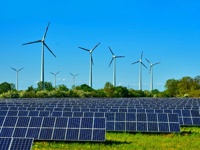 Solar and wind energy: the energy transition will produce an increase in jobs in the renewable sectors