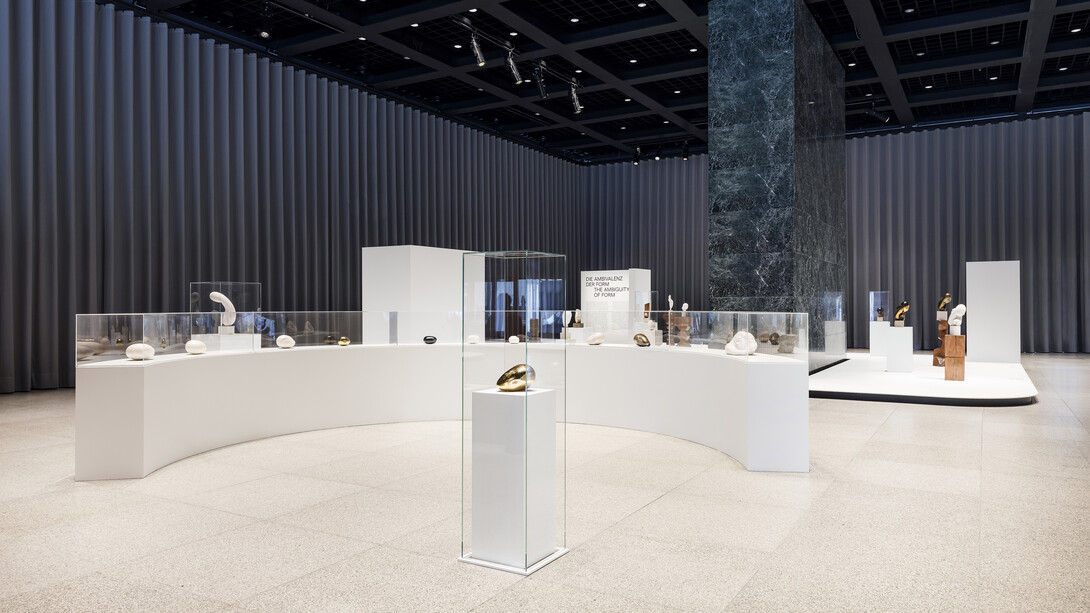 Brancusi, ausstellungsansicht. Mit freundlicher genehmigung der Neuen Nationalgalerie