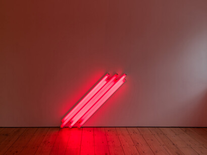 Anna Clegg and Dan Flavin, exhibition view. Courtesy of Emalin