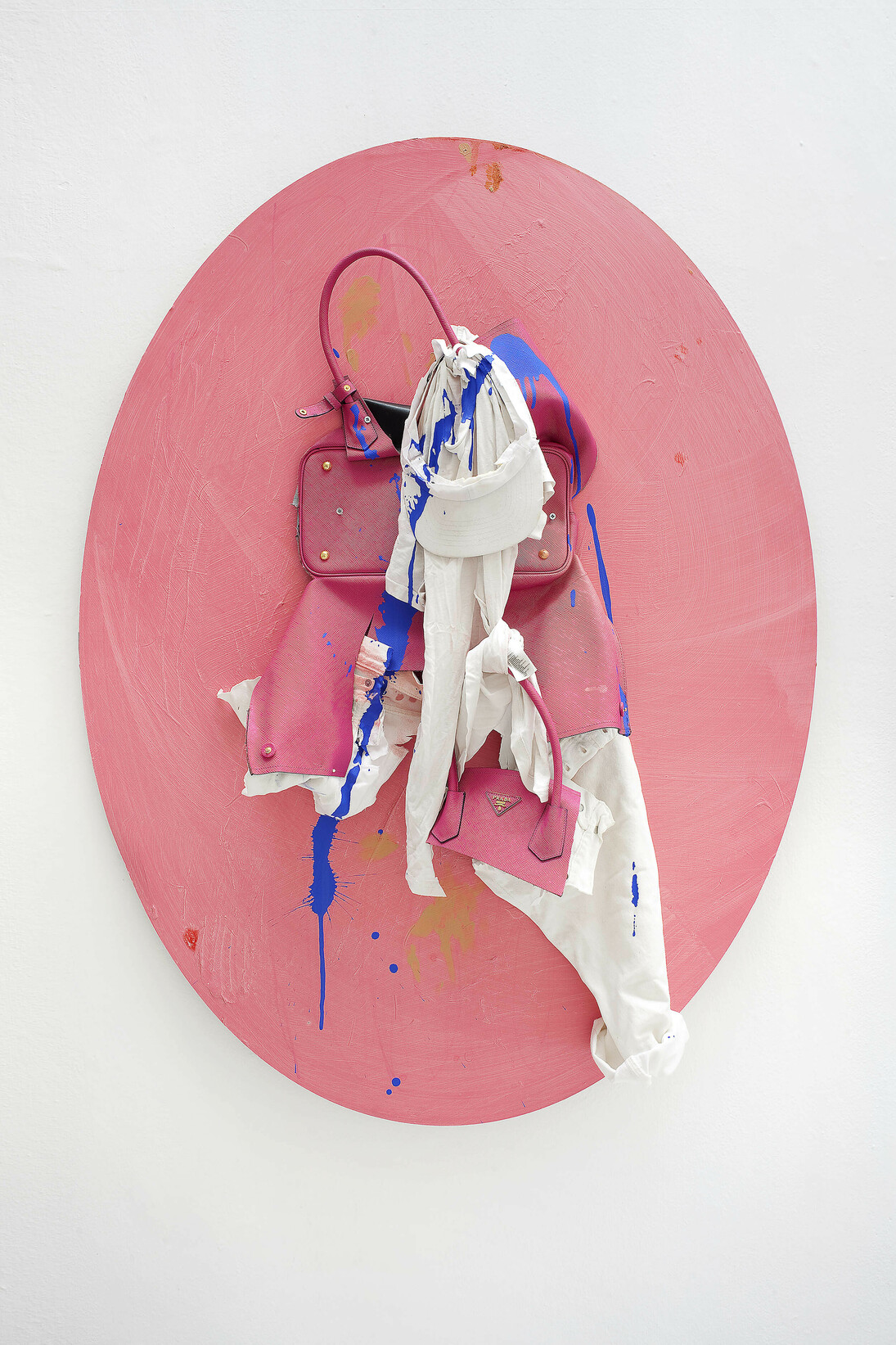 Yves Scherer, Z+Y, 2015, Aluminium Dibond, Prada Bag, T-Shirt, Pants and Acrylic Paint, 135x102 cm - Courtesy Studiolo, Milan - Photo Filippo Armellin