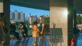 Os públicos de cultura variam, indo desde indivíduos a grupos, todos frequentando espaços culturais