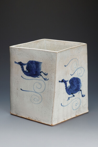 Kawamoto Goro 河本五郎, Flower vessel with sometsuke (cobalt) bird motif drawings, 
1980’s. Courtesy of Dai Ichi Arts