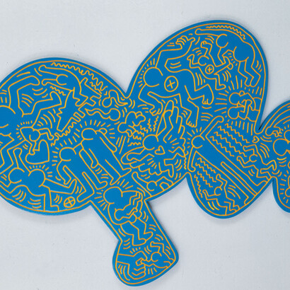 Keith Haring, Untitled, 1984, smalto su legno intagliato,112 x 145 cm © Keith Haring Foundation