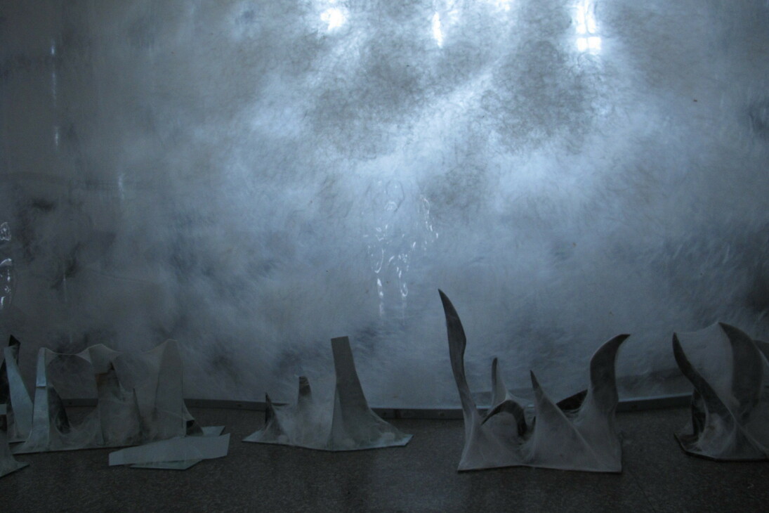 Liang Shaoji, Moon Garden. Installation
view at Liang Shaoji Studio, 2015.
Courtesy Liang Shaoji and ShanghART
Gallery