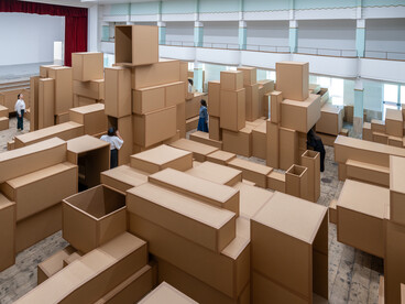 Antony Gormley, Innercity, 2026, cardboard, 15 figures, variable dimensions, Courtesy: the artist and Galleria Continua, Copyright: © the Artist Photo: Ela Bialkowska, OKNO Studio