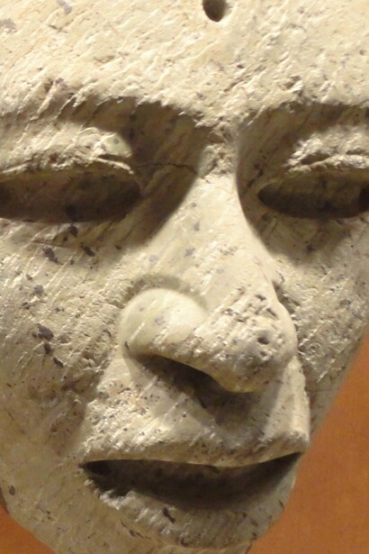 Máscara prehispánica exhibida en el Museo Nacional de Antropología de México, Ciudad de México