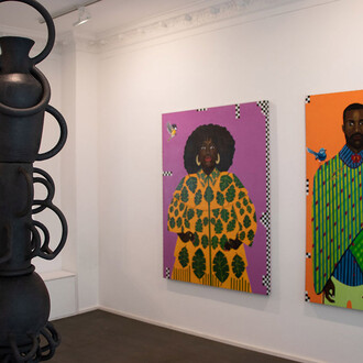 Verschiedene künstler, Roots, ausstellungsansicht. Mit freundlicher genehmigung der Luisa Catucci Gallery