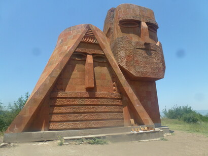 We are our mountains, sculpture by the Armenian artist Sargis Baghdasaryan. A.k.a grandmother and grandfather (Nagorno-Karabakh)